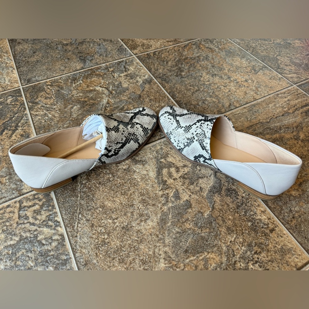 New!!! Clarks Pure Tone Grey Snake Python Slip On… - image 8